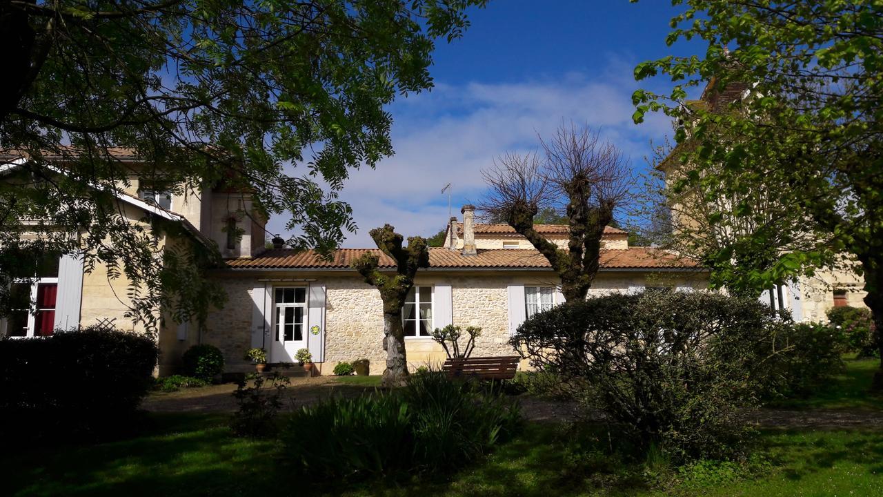 Bed and Breakfast Golf de TEYNAC Beychac-et-Caillau Exterior foto