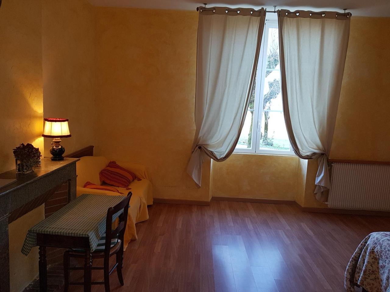 Bed and Breakfast Golf de TEYNAC Beychac-et-Caillau Exterior foto