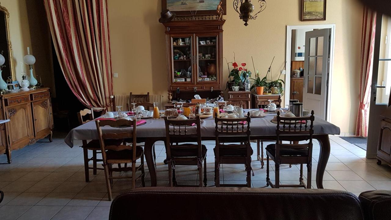 Bed and Breakfast Golf de TEYNAC Beychac-et-Caillau Exterior foto